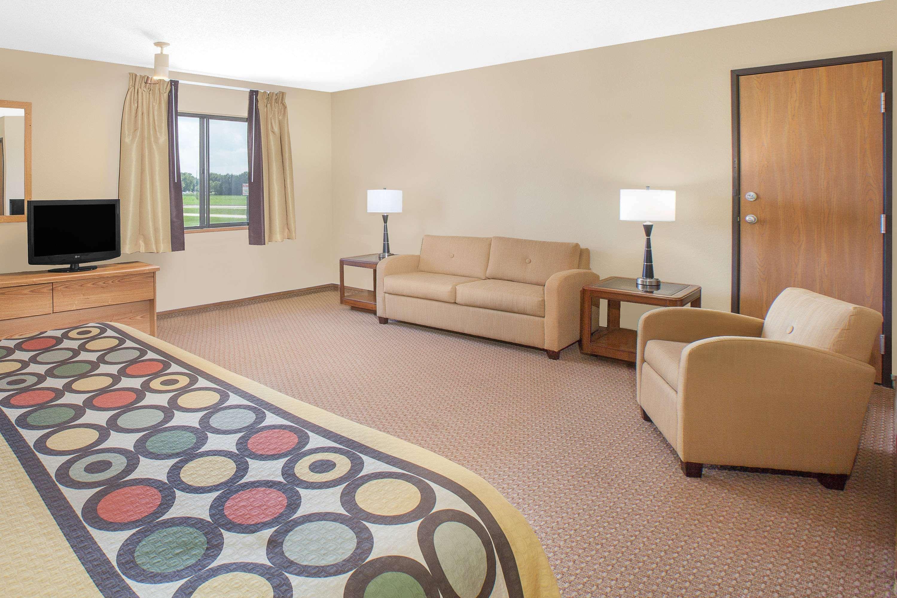 Motel Super 8 By Wyndham Mt Pleasant à Mount Pleasant Extérieur photo