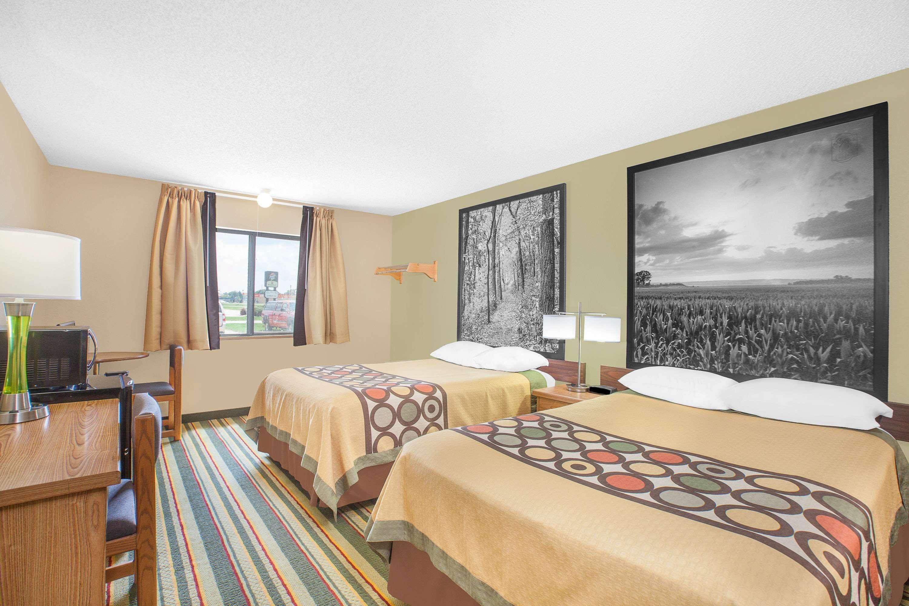 Motel Super 8 By Wyndham Mt Pleasant à Mount Pleasant Extérieur photo