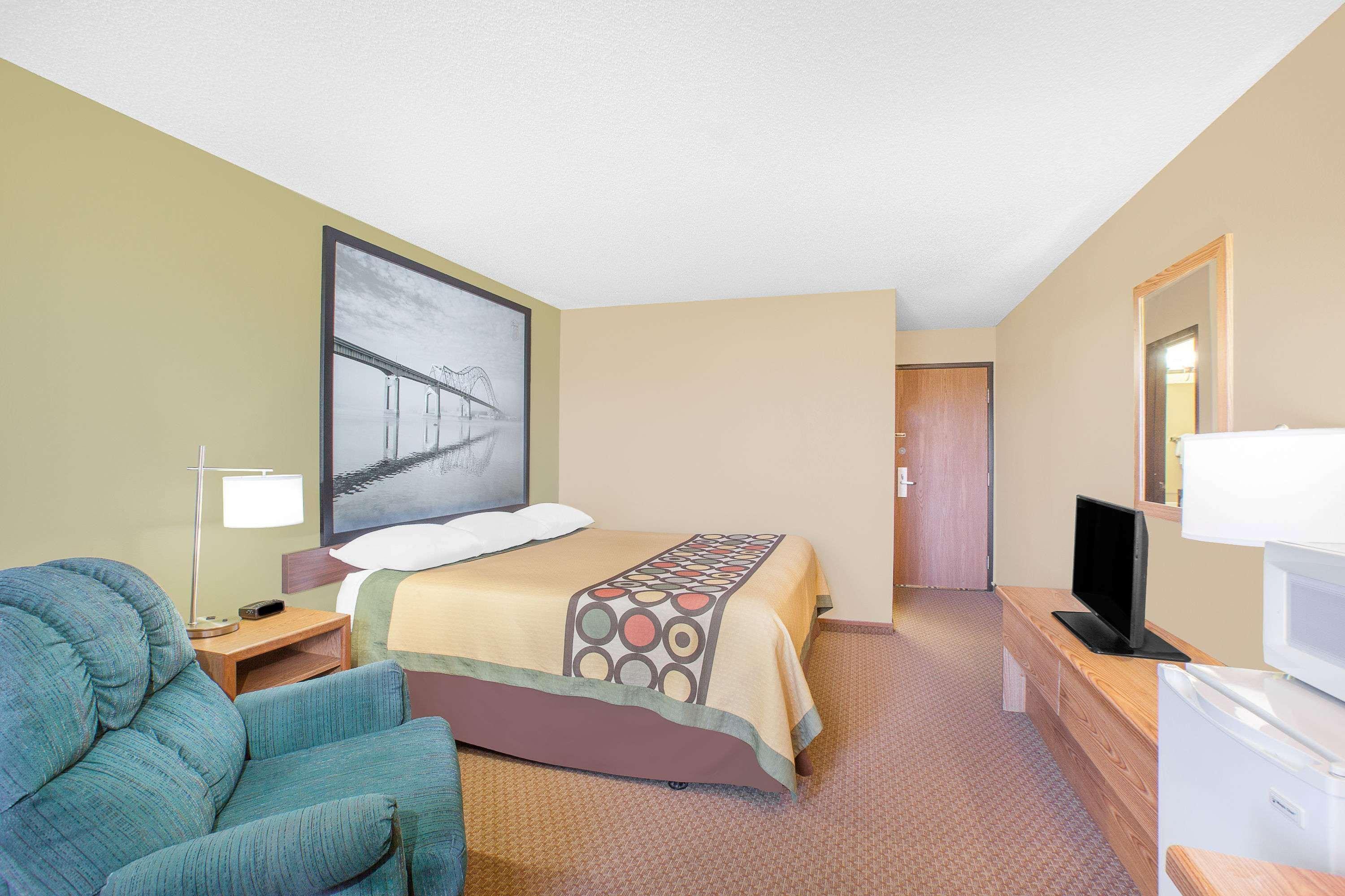 Motel Super 8 By Wyndham Mt Pleasant à Mount Pleasant Extérieur photo