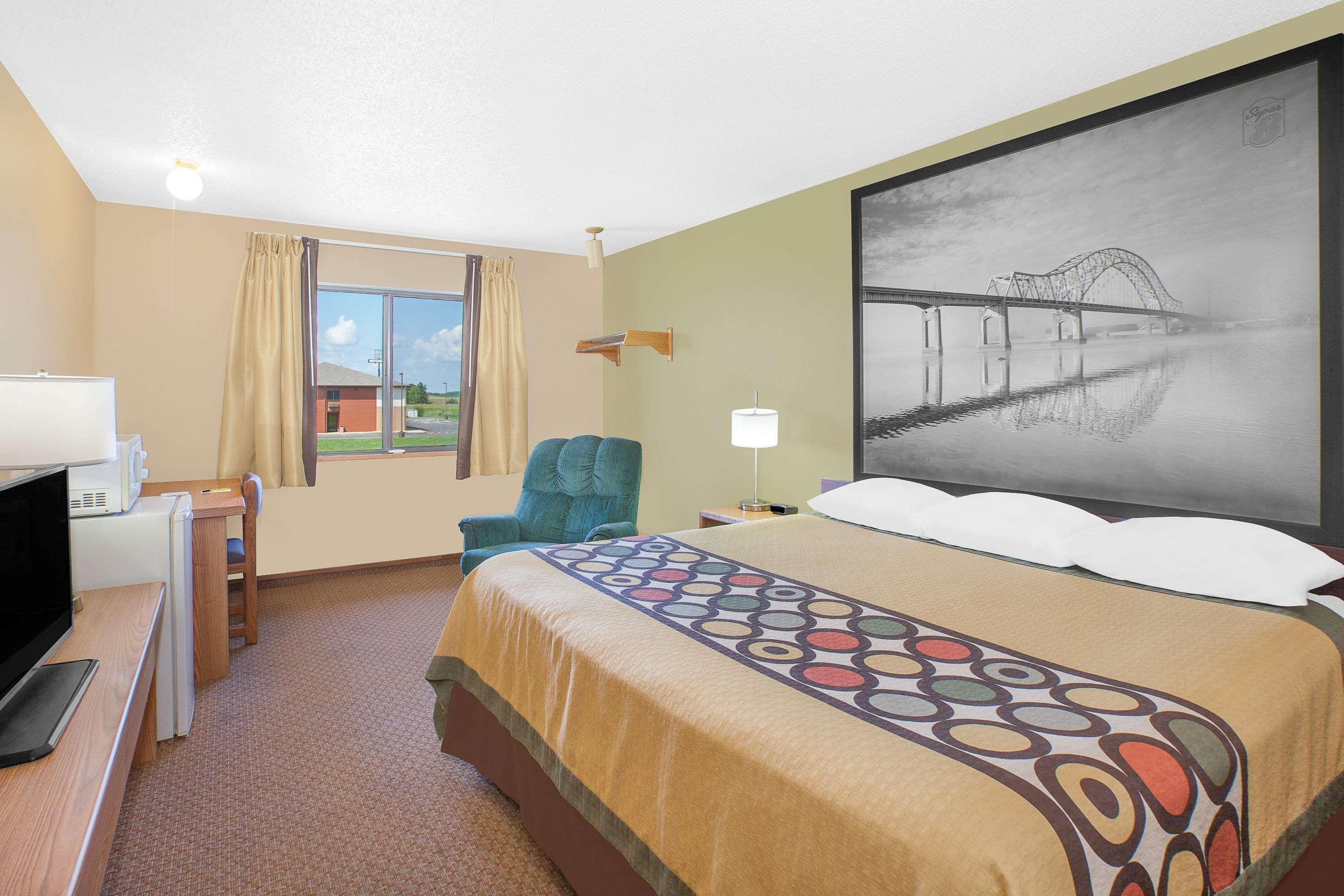 Motel Super 8 By Wyndham Mt Pleasant à Mount Pleasant Extérieur photo